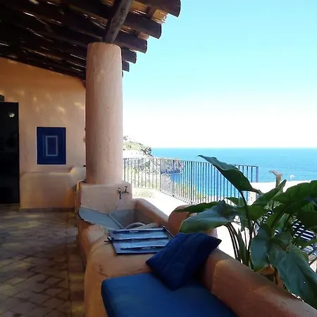 Casa Ajo E Didy, Panorama Sul Mare A Holiday home *